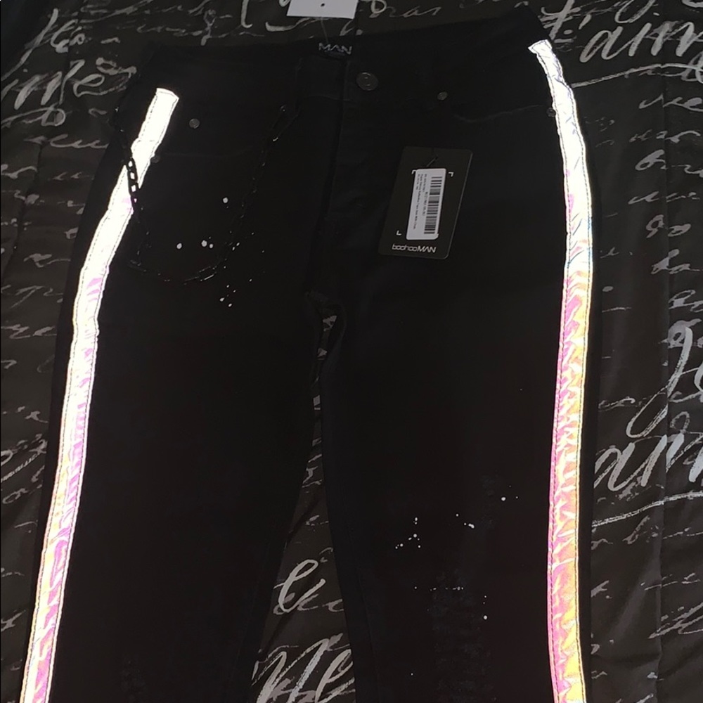 Don’t Fit - Picture 2 of 3
